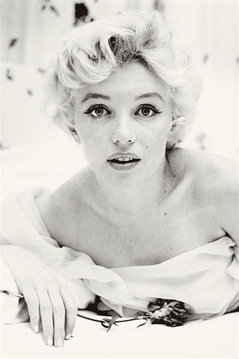 Une petite blonde sublime baise trop bien. Charme Marilyn - Sublime Marilyn | 배우, 마릴린 먼로