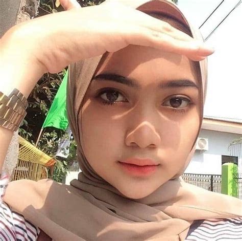 Permisi saya pengen numpang eksis ya, siapa tahu bertemu pasangan. Janda. Gatel Cari Suami : Gakadaotak Instagram Posts ...
