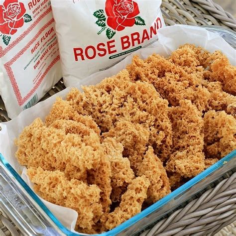 Ayam kremes adalah ayam goreng yang disajikan dengan kremes yang terbuat dari tepung dan kaldu sisa rebusan ayam. Cara Membuat Kremes Tanpa Telur / 767 Resep Kremes Tanpa ...