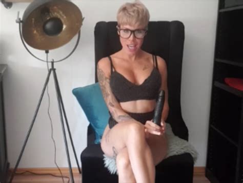 Lara_Bergmann: Der krasseste Dirtytalk deines Lebens Bitch ...