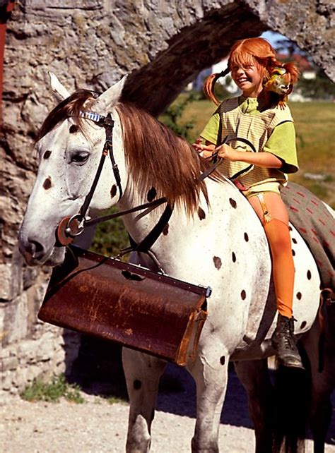 Pippi långstrump) is the fictional main character in an eponymous series of children's books by swedish author astrid lindgren. Pippi Langstrumpf Kostüm Damen | maskworld.com