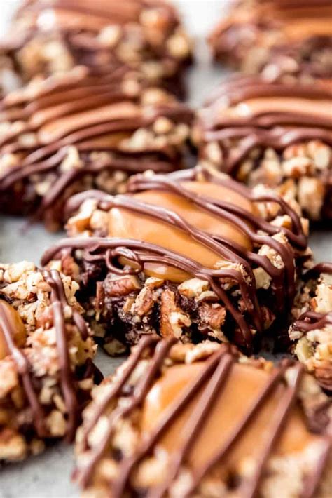 Even though they take a few steps to the recipe card is below, but i want to give you more details on how to bake turtle cookies. Kraft Caramel Recipes Turtles / Dark Chocolate Caramel ...