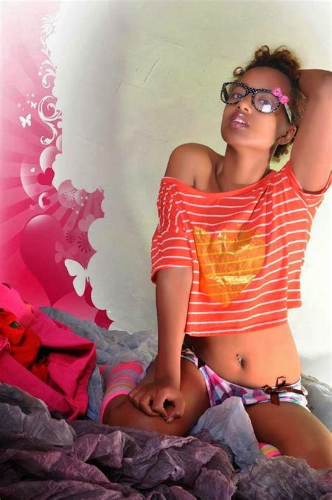 #iskabalo #welcome#like #share #video#niiko #wasmo #caadi #ahasiil,macan,bisho,waa wayn. Siil Macaan - Gus Macaan - Plz_subcribe_like_sher_comment gabadh live isku soo qaawisay siigo ...