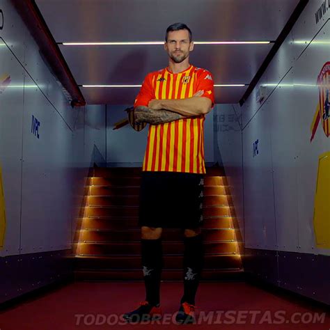 Tenga en cuenta que usted mismo puede cambiar de canal de transmisión en. Kits Benevento Calcio Kappa 2020-21 | Camisetasfc ...