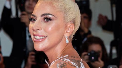 Lady gaga has revealed she suffered a breakdown as a result of sexual assault that led to pregnancy. Lady Gaga: Musikproduzenten fanden sie früher nicht schön ...