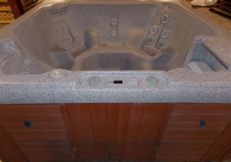 Albert, jasper, leduc, lacombe, camrose, beaumont, alberta. Max Elite- Sold - Used Hot Tubs Canada