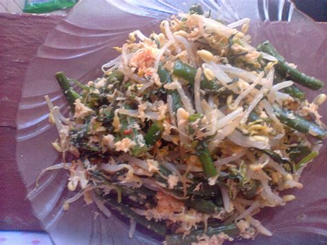 It is commonly found in indonesian cuisine, more precisely javanese cuisine. Resep Urap-Urap Sayur Praktis dan Lezat | Cinta Putih Zahra