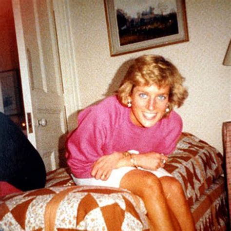 Aufrufe 3,8 mio.vor 3 monate. Lady Diana mamma felice fotografata da William: le foto ...