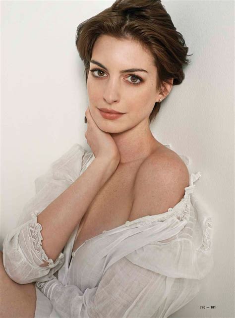 Cuando tienes que salir, o tienes algún evento o cita importante, te asaltan las. BEEP Movie Actress Anne Hathaway Boobs - Celebrity Pussy