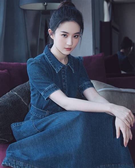 Maybe you would like to learn more about one of these? Lahir di Wuhan, Ini 10 Pesona Liu Yifei Pemeran Utama Film ...