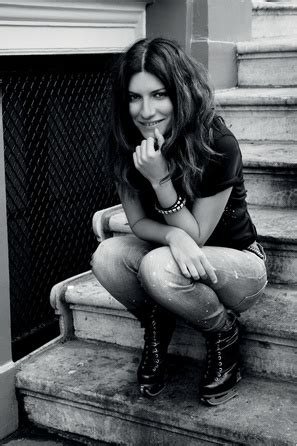 Find out when laura pausini is next playing live near you. Laura Pausini - 2011 - 06 - Bild/Foto - Fan Lexikon