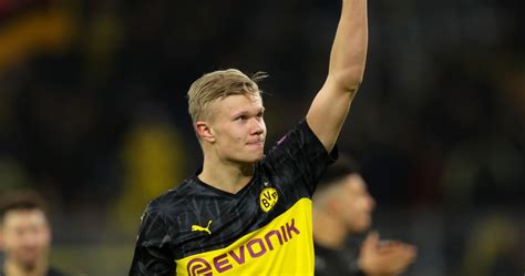 This erling braut haaland's card is a fifa 19 standard silver card and is available in fifa 19 packs. Chi si nasconde dentro lo spogliatoio? Erling Braut ...