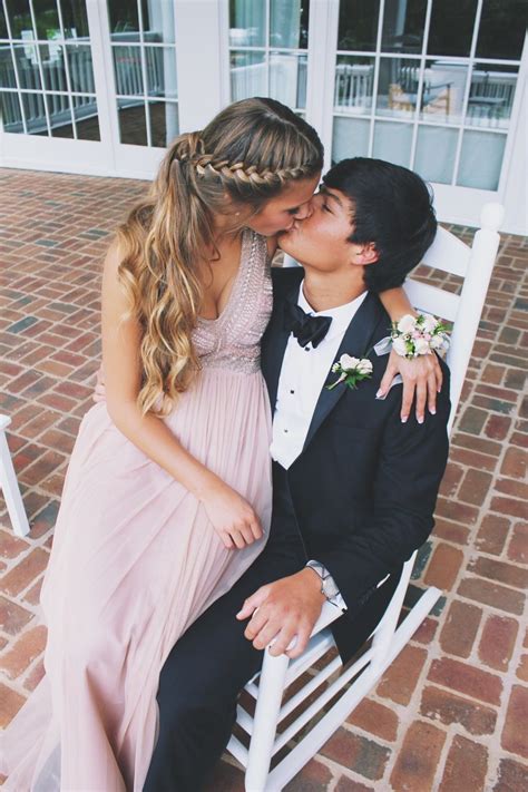 Lihat ide lainnya tentang pakaian, model pakaian, wanita. Pin by Paige Likes on lovers | Pink prom dresses, Prom goals, Prom