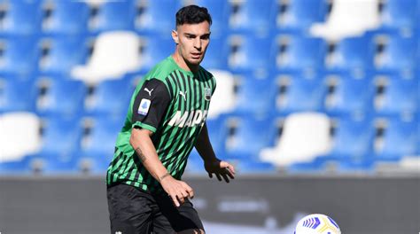 In the current club sassuolo played 1 seasons, during this time he played 35 matches and scored 0 goals. Ayhan sul legame col Sassuolo: "De Zerbi mi seguiva da due ...