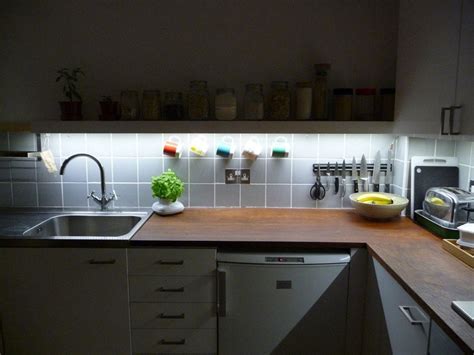 It's possible you never really thought about the space under your cabinets before but adding the right lighting can really improve the look of your kitchen. 32 Beautiful Kitchen Lighting Ideas for Your New Kitchen