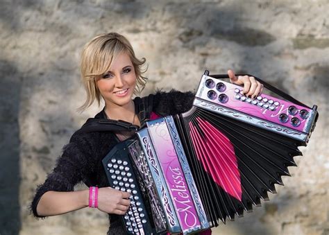 Melissa naschenweng (born july 11, 1990) is an austrian musician and schlager singer. Melissa Naschenweng - Hermagor