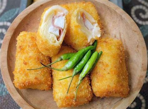 Salah satu cemilan khas barat yang populer di indonesia. Resep Risoles Mayo - Resepedia