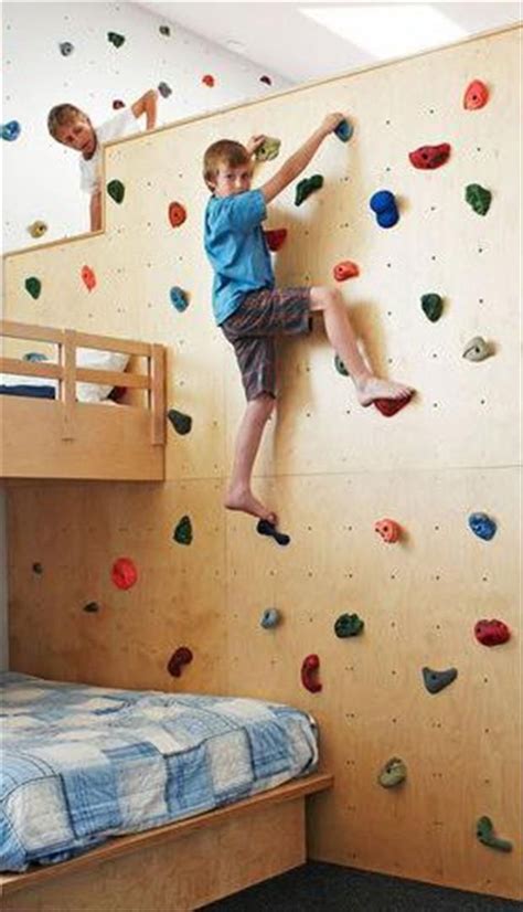 Large room for the kids with kids rooms: CLIMBING WALLS | Mommo Design