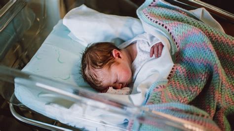 How long do you sleep? How Long Do Newborns Sleep?