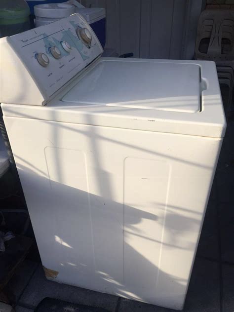 I have a whirlpool ultimate care ii model lsq8243hqo the top of the agitator does not agitate but the bottom does. Whirlpool Ultimate Care II Fully Automatic washing Machine ...