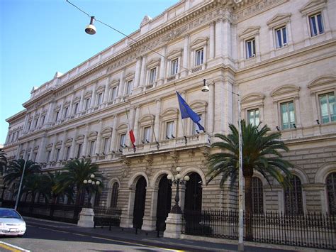 2 i vent'anni dall'emanazione in italia del testo unico delle leggi in materia Banca d'Italia - Wikipedia