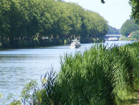 Die stadt lingen an der ems gehört zum landkreis emsland im bundesland niedersachsen. Lingen - Ems Dortmund-Ems-Kanal Foto & Bild | schiffe und ...