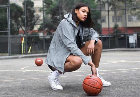 Jun 09, 2021 · nikola jokic has made everyone who passed on him during the 2014 nba draft look silly, making history on his way to winning the mvp. Liz Cambage Relationship : Liz Cambage Opens Up About ...