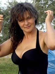 That jumble of mixed emotions was the impetus for her affair. Naked Mature Women - Nude mom sex pictures, mature porn photos