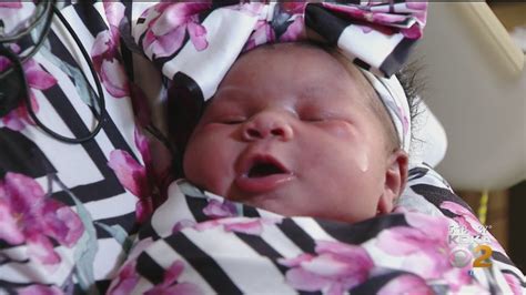 Out of 10 babies, sithole delivered 7 boys and 3 girls. First Babies Born In 2020 At Magee Women's Hospital - YouTube