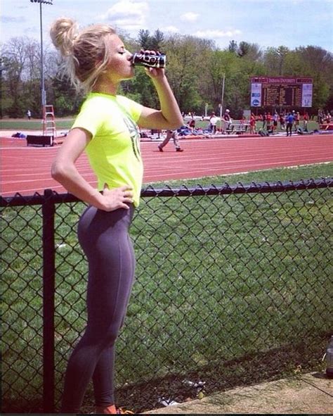 Search, discover and share your favorite yoga pants gifs. 540 best images about Tiny waist ️ on Pinterest | Fitness ...