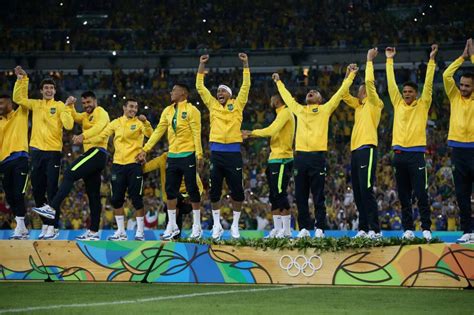 ^ com mudanças, jardine anuncia os 22 convocados para defender o brasil nas olimpíadas de tóquio. Olimpíada Rio 2016: Brasil cura obsessão do ouro no ...