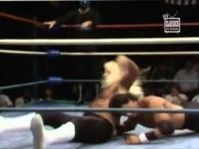 Best pro wrestling rib of all time : Michael Hayes & Jimmy Garvin vs Thunderfoot 1 & Robbie ...