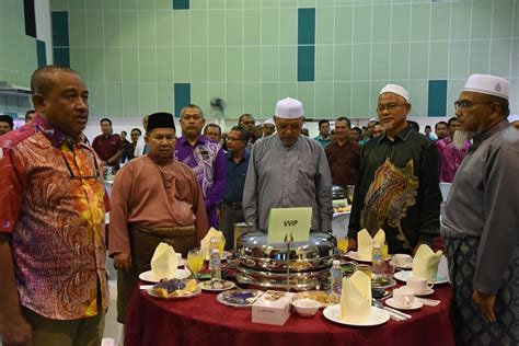 .kelantan ketika itu, tuanku ismail petra dirawat, dia pernah berselisih faham dengan pengawal istana yang dilantik dari syarikat swasta. Perbadanan Kemajuan Iktisad Negeri Kelantan - KPPB Cipta ...