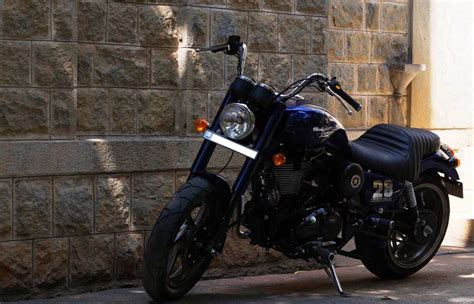 Hello anuj, and thanks for directing this question at me. Royal Enfield Thunderbird 500 Customised into a True Blue ...
