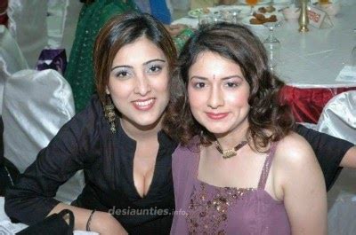 18 y/o josie masturbating in her bedroom. Indian hot dating night club pub girls: Aunties boobs ...