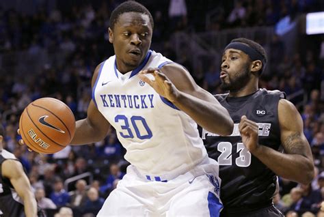 Julius randle signed a 3 year / $62,100,000 contract with the new york knicks, including $56,700 estimated career earnings. Kentucky's Julius Randle to Enter NBA Draft