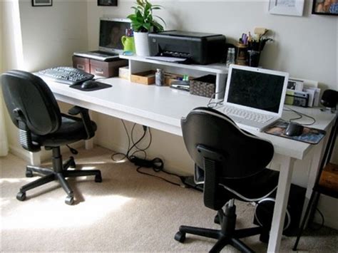 The idea is to have matching chairs, if you really want to dive into this type of aesthetic appeal. Cheap and Easy To Use - Diy Computer Desk Ideas | Freshnist