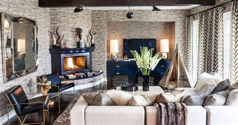 Kourtney was born in los angeles, california as the eldest of four children of kris jenner (née kristen mary houghton) and attorney robert kardashian, with siblings kim kardashian, khloé kardashian, and rob kardashian. Pin by Aisha Watson on Decor | Celebrity houses, Kardashian home, Home