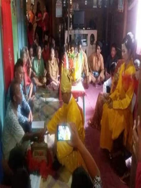 Berikut ini adalah penutupan acara olahraga yang diucapkan oleh kepala dinas pendidikan sumut dalam acara olah raga ,semoga ini dapat berguna untuk anda : Contoh Sambutan Kepala Desa Dalam Acara Pernikahan ...