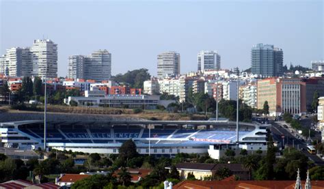 Erfahre mehr über das stadion vom verein belenenses lissabon: Os Belenenses stadium. In Belem..Lisbon.