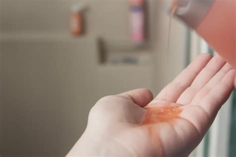 It can also burn the face, eyes, hair, and hands. How to Calm a Burning Scalp From Hair Dye | LEAFtv