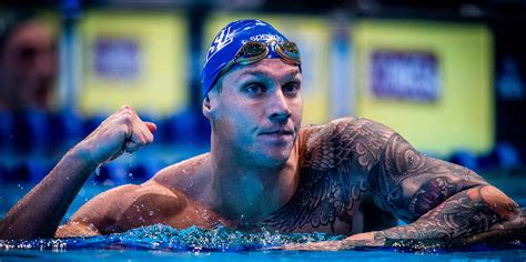 Groß gestört hat sie das allerdings nicht: 49,88 über 100m Lagen! Caeleb Dressel schwimmt Fabel ...