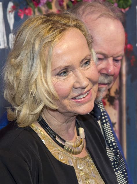 Agnetha was 16 when she started singing in a dance band called bernt enghardts. Agnetha Fältskog: So geht es der ABBA-Sängerin heute