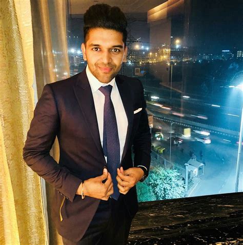 Head over to our guide if you want to follow the latest mens haircut trends. Pin on Guru randhawa