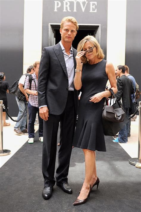 En couple de 2007 à 2015 avec le jeune mannequin arnaud lemaire (39 ans), la journaliste claire chazal (58 ans) a quelque peu souffert des critiques liées à leur différence d'âge. Claire chazal et arnaud lemaire.