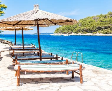 Tiefblau liegt die glitzernde wasseroberfläche der adria vor der kroatischen küste. 33 Top Pictures Haus Mieten Kroatien Direkt Am Meer ...