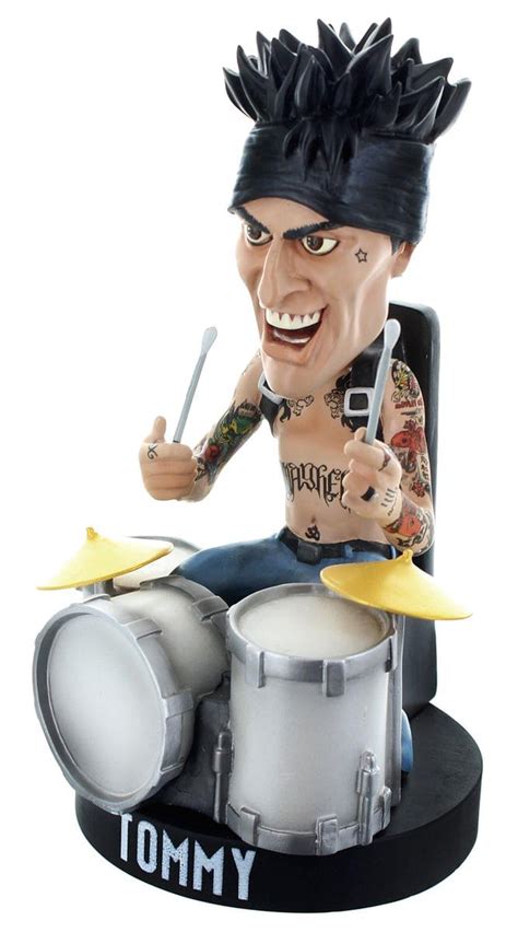 Knew he was unwell but this is pretty shocking. Locoape Motley Crue Tommy Lee with Upside Down Drum Rig ...