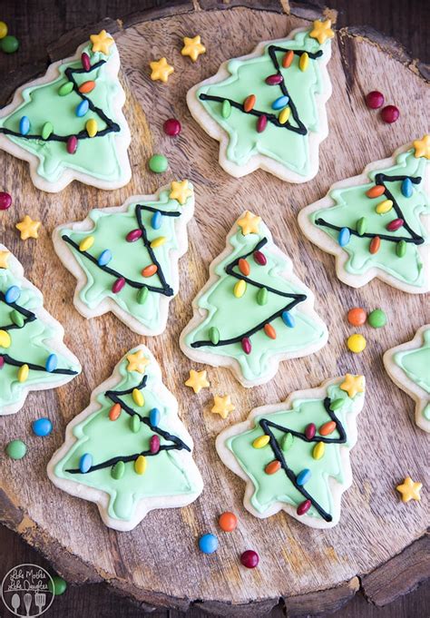 These are some of the easiest christmas treats to make and they look so festive and cute! Christmas Tree Sugar Cookies - Like Mother, Like Daughter