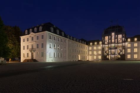 Adresse | telefonnummer bei gelbeseiten.de ansehen. Schloss Saarbrücken II Foto & Bild | architektur ...