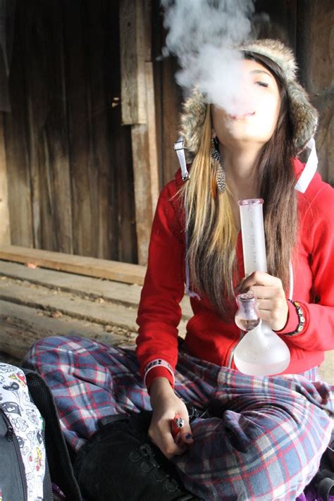 If you have one of your own you'd like to share, send it to us and we'll be happy to include it on our website. Stoner Girls Smoking Weed Photo Collection #2 (Gallery ...